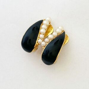 Vintage Vendome Gold Tone Black Enamel Faux Pearl Clip On Earrings